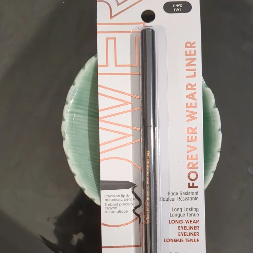 Longwear Eyeliner